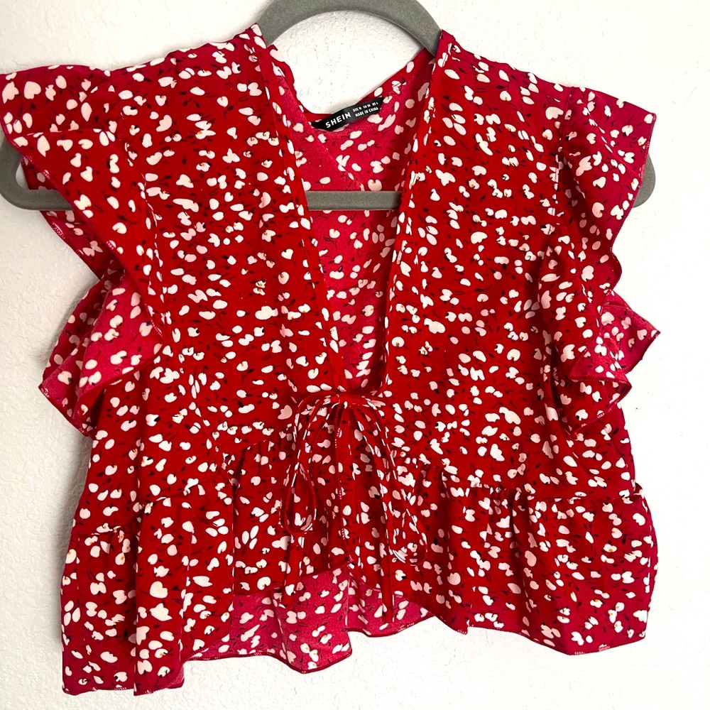 Crop top with tie